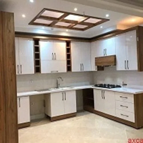 کابینت هایگلاس سفید طرح چوب
