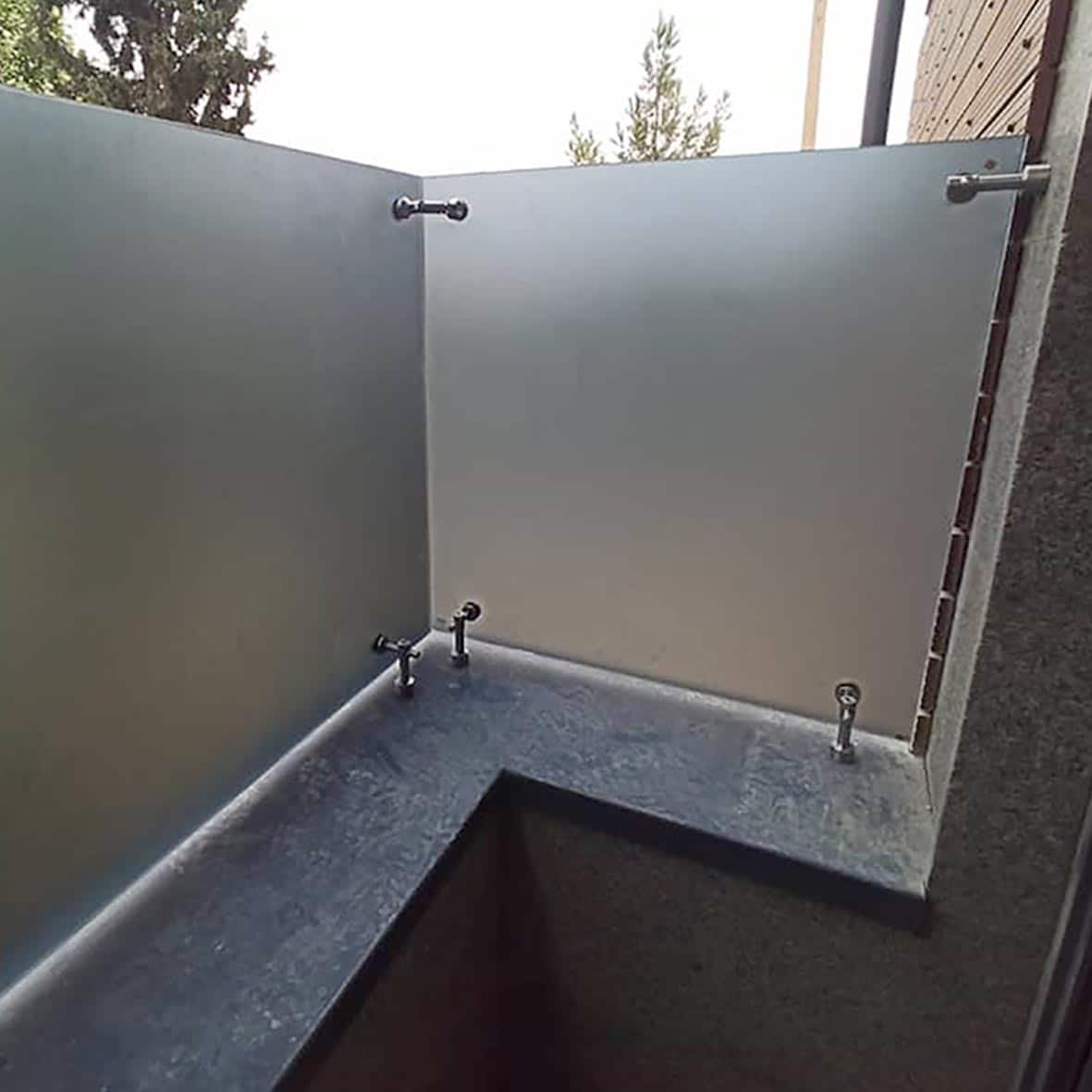 شیشه سکوریت 5و۶و۸و۱۰و۱۲و۱۵و۱۶ میل کد541